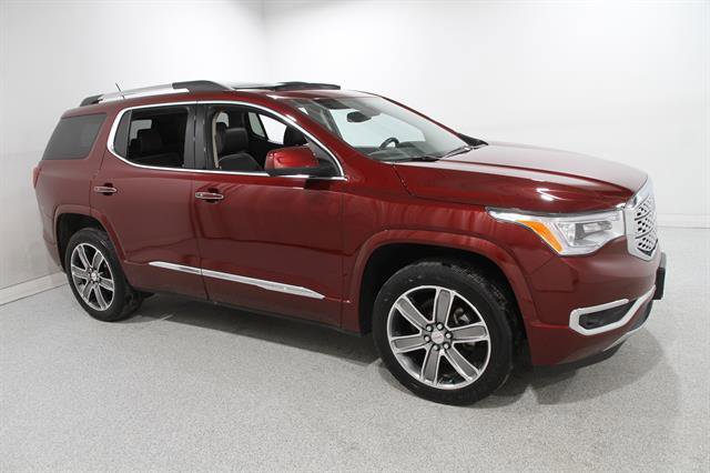 Used 2017 GMC Acadia Denali w/ Technology Package video 1