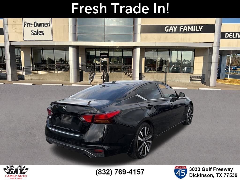 Used 2022 Nissan Altima 2.5 SR FWD image 9