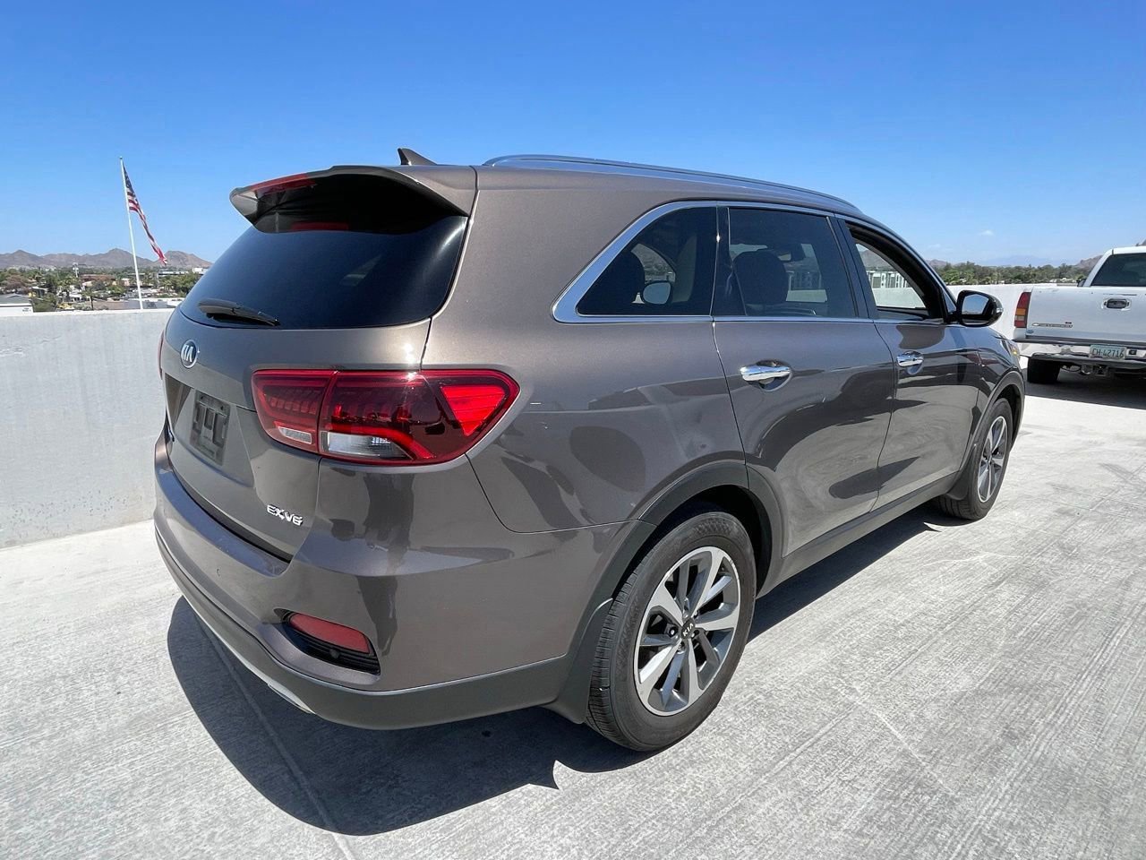 Used 2019 Kia Sorento EX w/ EX Touring Package image 14