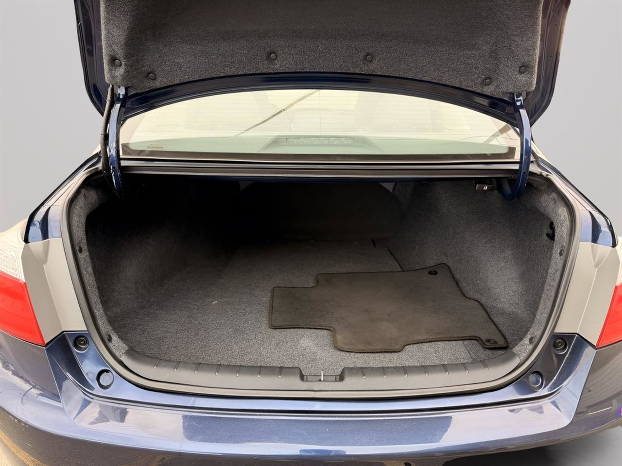 Used 2015 Honda Accord EX-L image 30