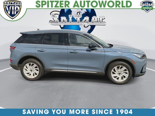 Used 2025 Lincoln Corsair AWD image 10