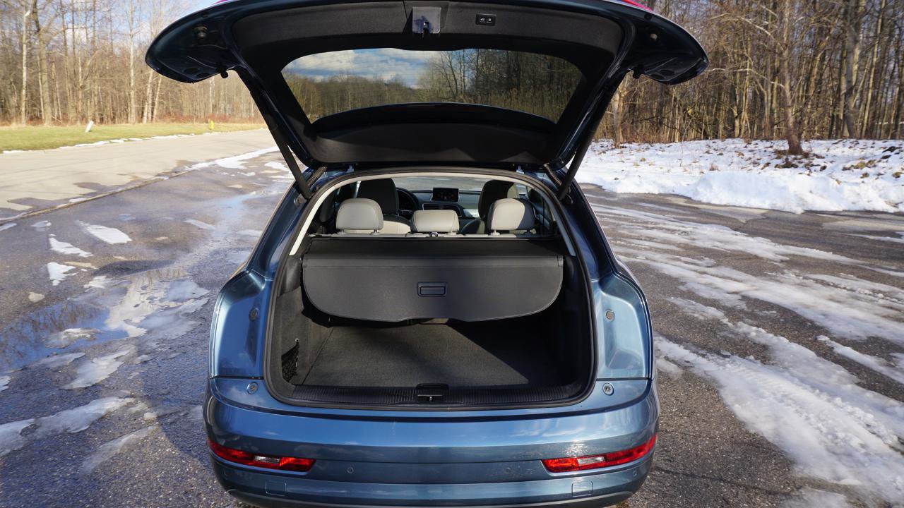 Used 2017 Audi Q3 2.0T Premium Plus w/ Premium Plus Package image 33