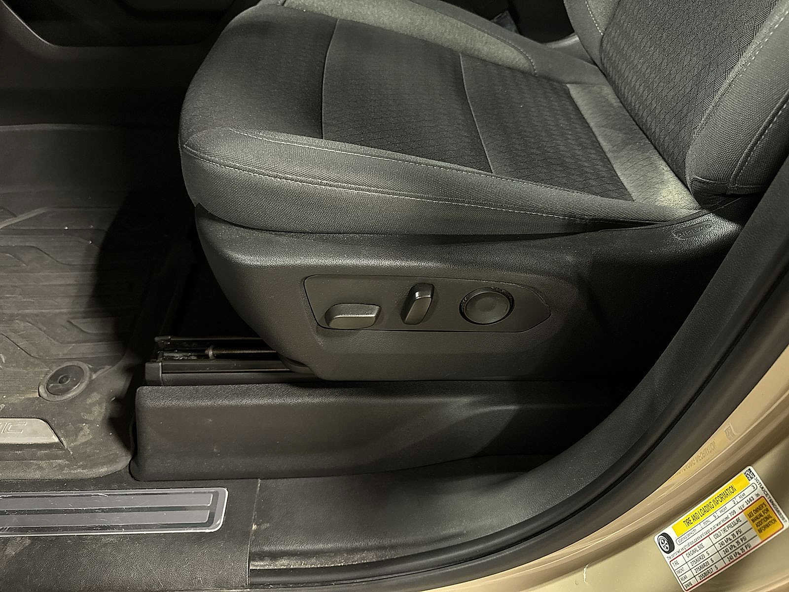 Used 2022 GMC Sierra 1500 Elevation w/ Preferred Package image 23