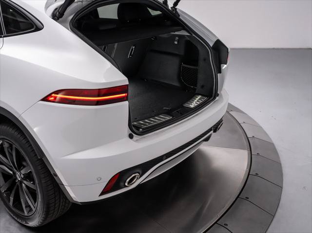New 2024 Jaguar E-PACE R-Dynamic SE AWD/4WD image 32