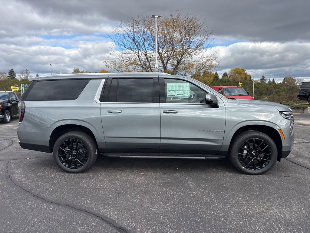 New 2026 Chevrolet Suburban LT w/ Comfort Package image 3