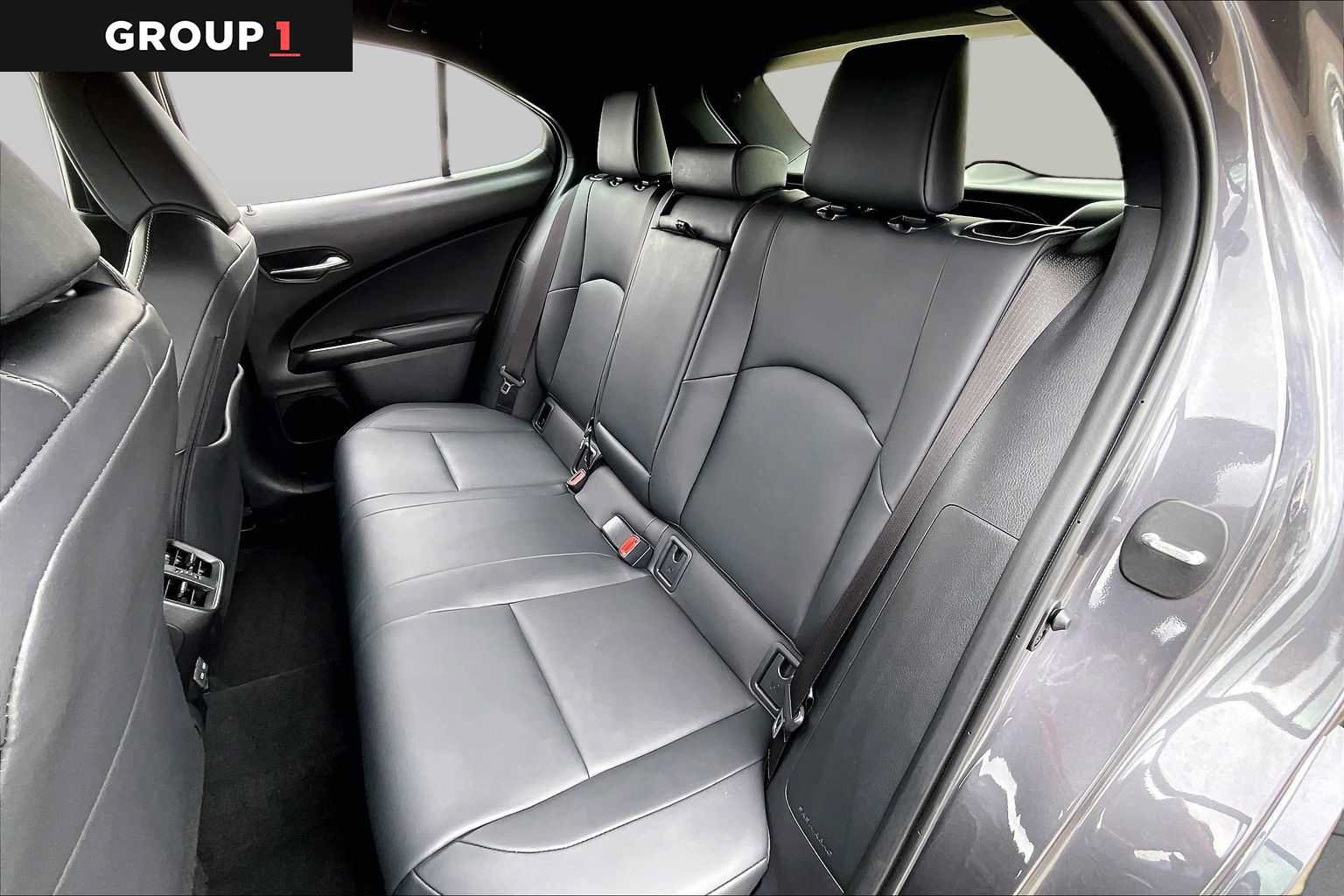 Certified 2025 Lexus UX 300h FWD w/ Accessory Package (Z1) image 18