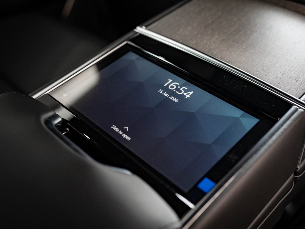 New 2026 Land Rover Range Rover SV image 46