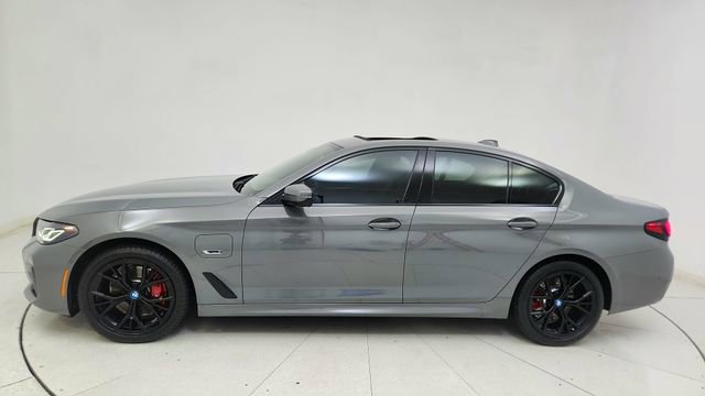 Used 2022 BMW 530e xDrive 530e iPerformance w/ Executive Package image 10