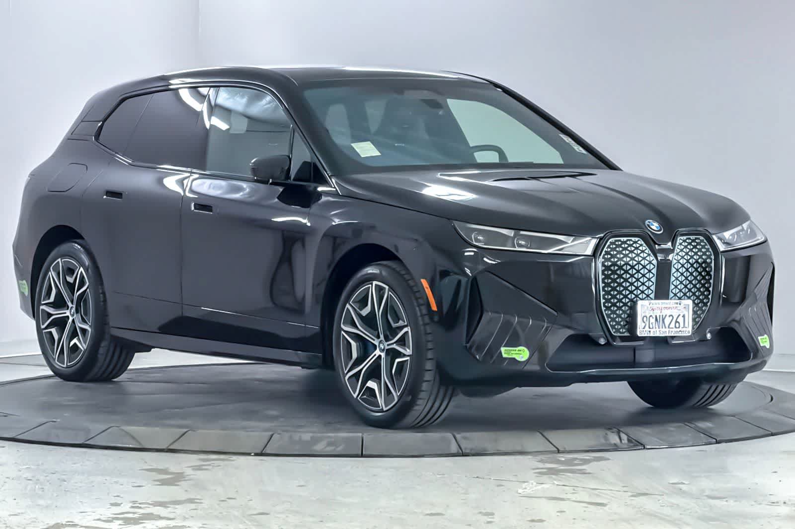 Used 2024 BMW iX xDrive50 w/ Sport Package AWD/4WD image 9