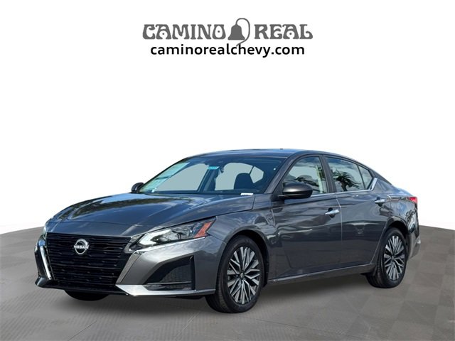 Used 2025 Nissan Altima 2.5 SV