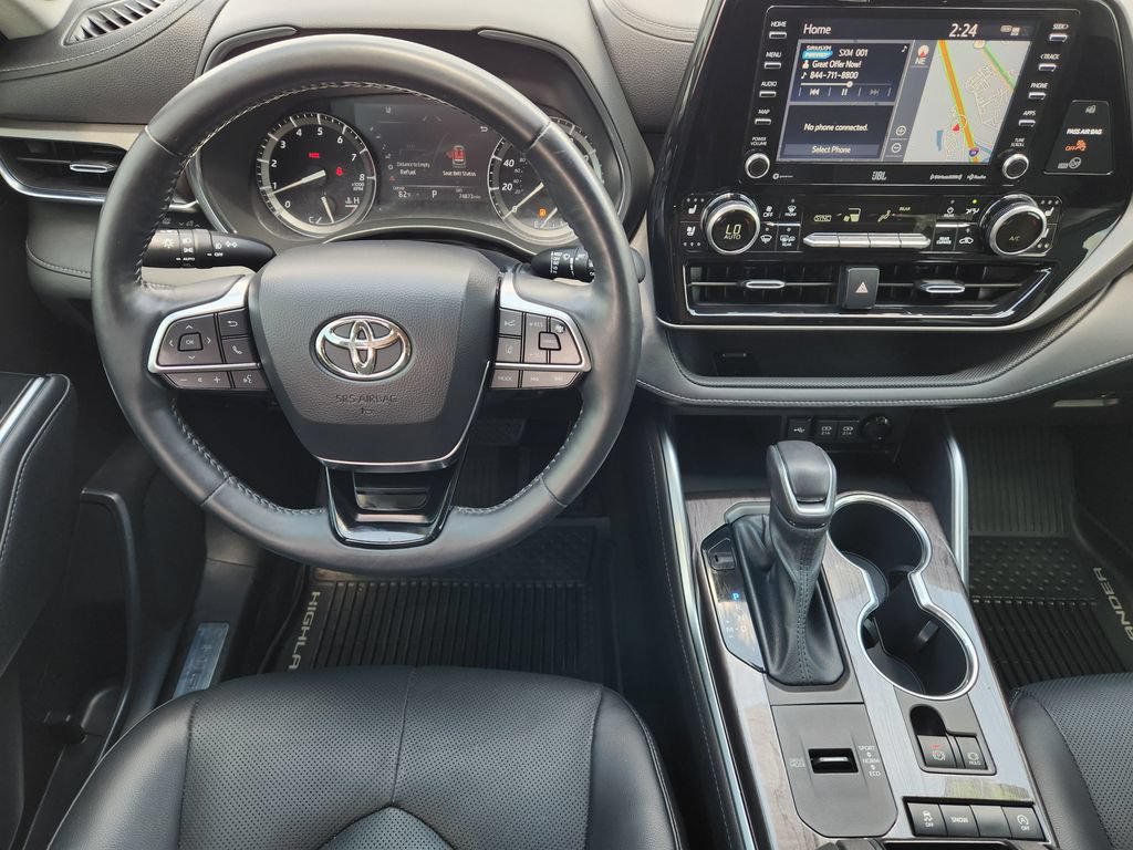Certified 2020 Toyota Highlander Limited FWD image 28