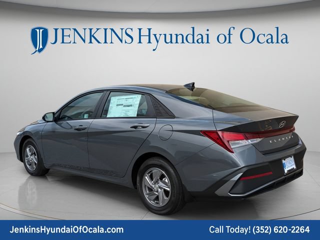 New 2026 Hyundai Elantra SE FWD image 5
