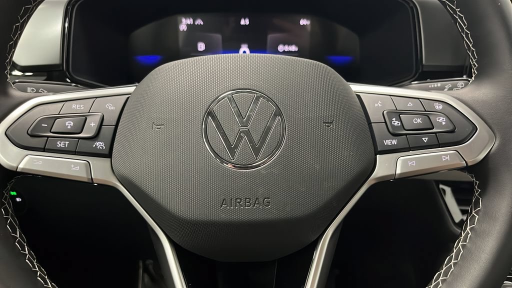 Used 2025 Volkswagen Taos S AWD/4WD image 15