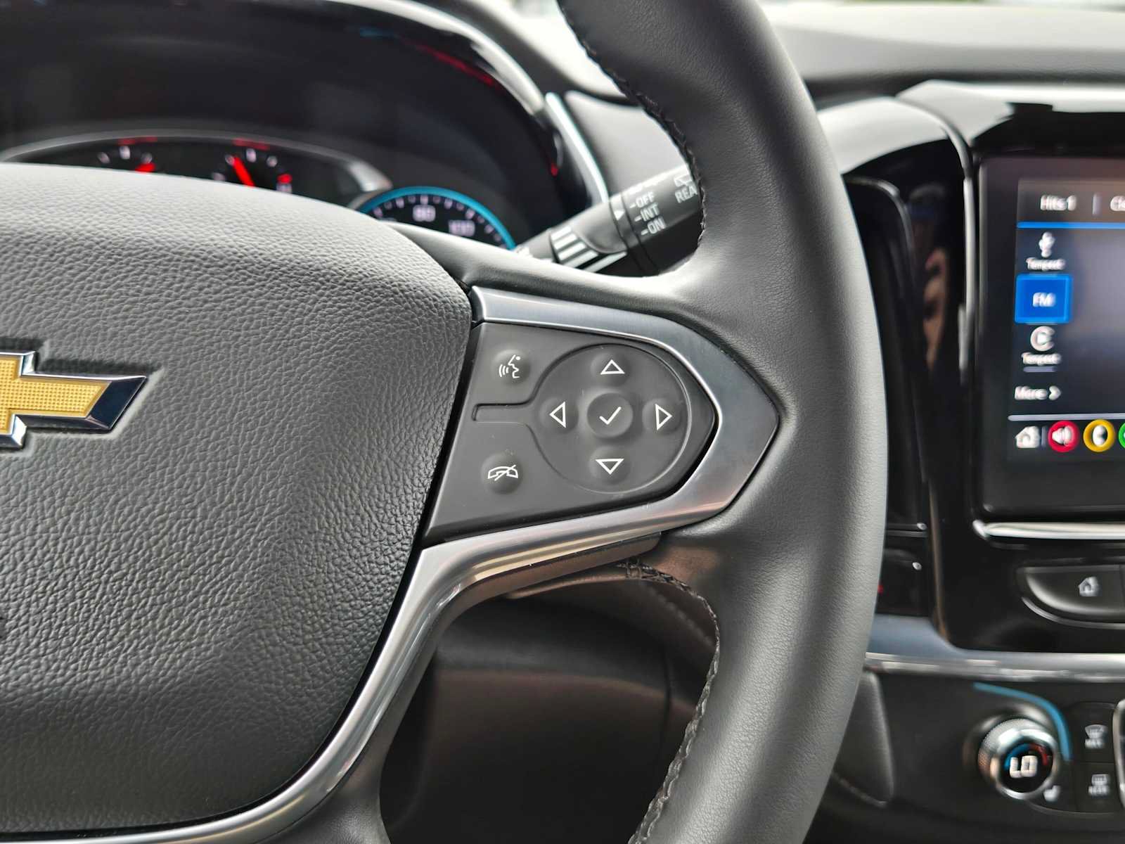 Used 2023 Chevrolet Traverse LT w/ LPO, Floor Liner Package AWD/4WD image 31
