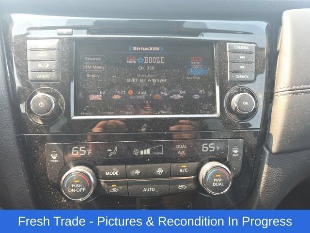 Used 2019 Nissan Rogue SL AWD/4WD image 15