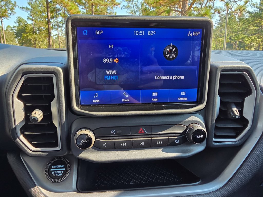 Used 2022 Ford Bronco Sport Outer Banks w/ Tech Package AWD/4WD image 29