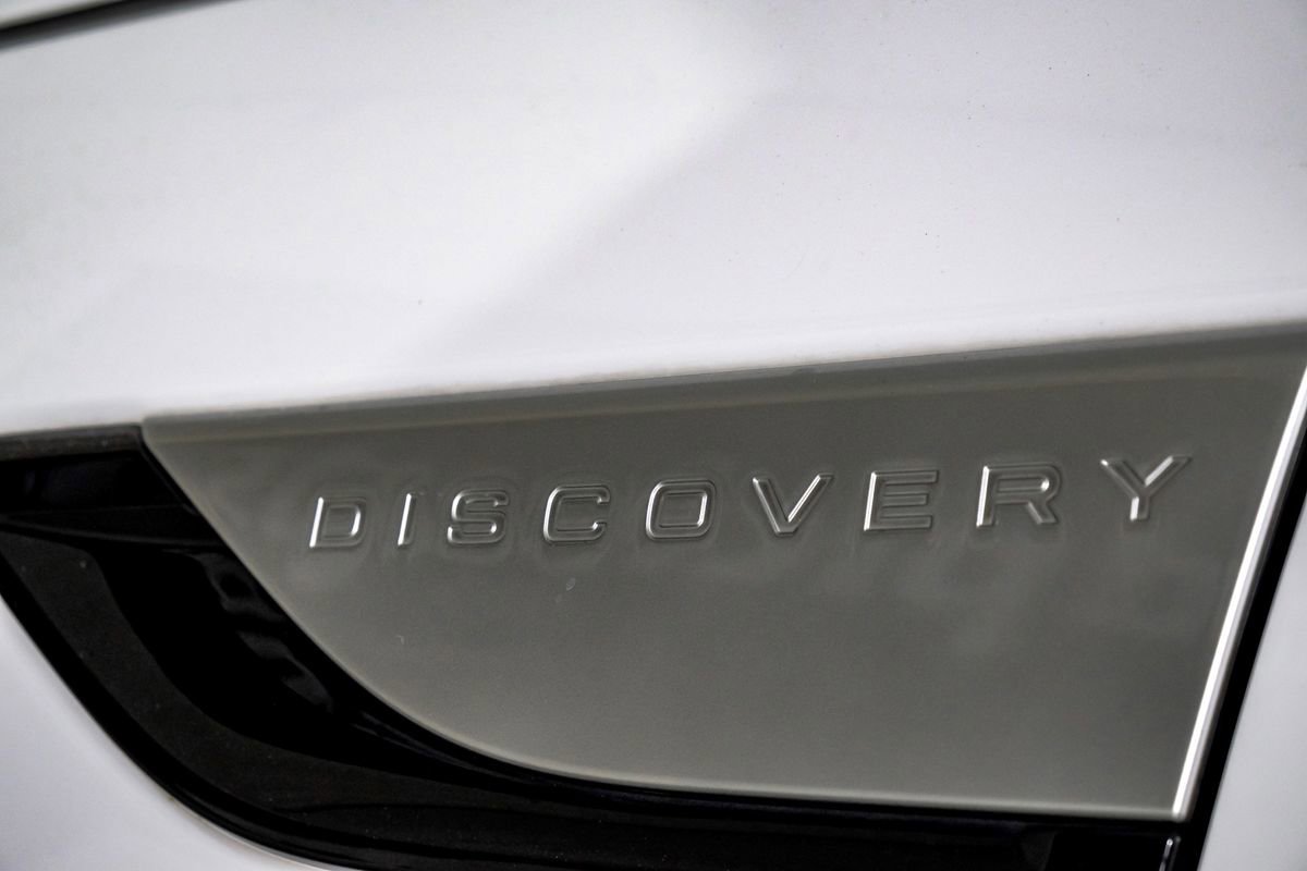 Used 2019 Land Rover Discovery HSE Luxury image 43