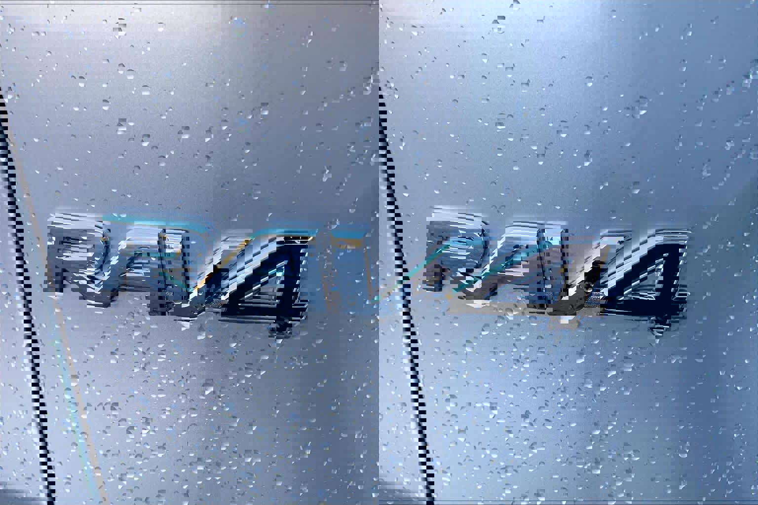 Used 2025 Toyota RAV4 XLE image 9