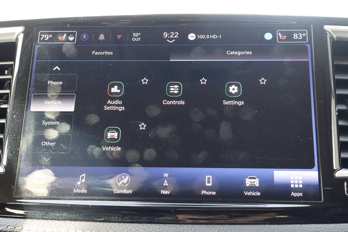 Used 2024 Chrysler Pacifica Limited FWD image 27