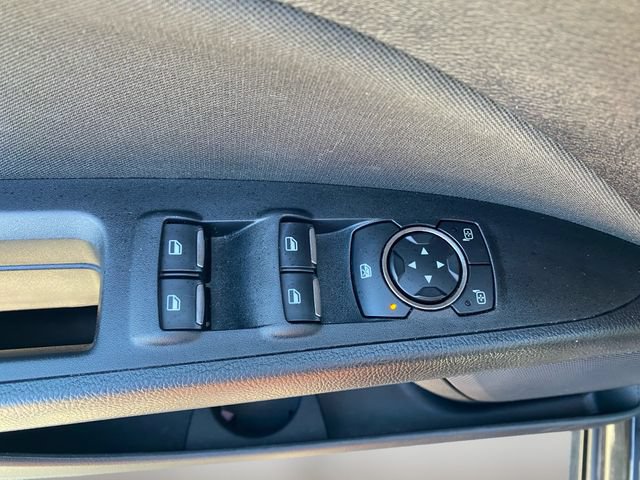 Used 2019 Ford Fusion SE FWD image 17