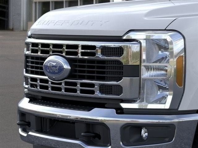 New 2026 Ford F350 XLT w/ 360-Degree Camera Package AWD/4WD image 17