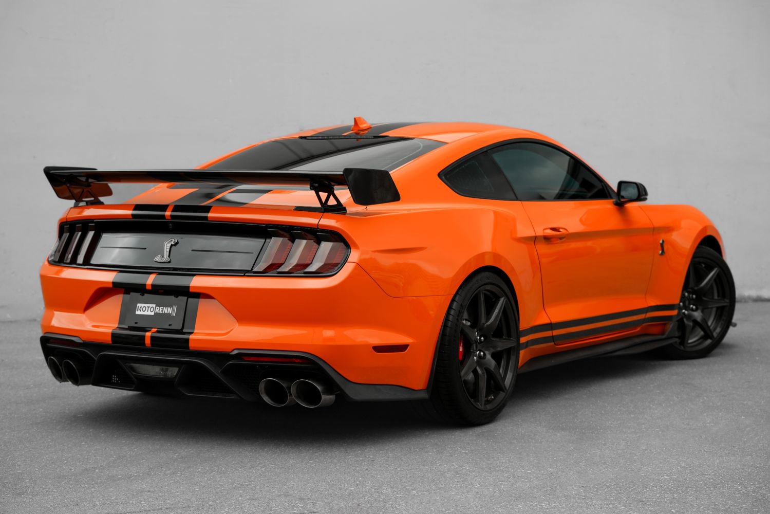 Used 2020 Ford Mustang Shelby GT500 w/ Carbon Fiber Track Pack image 3