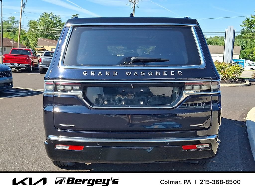 Used 2023 Jeep Grand Wagoneer Series III w/ Rear Seat Video Group 1 AWD/4WD image 6