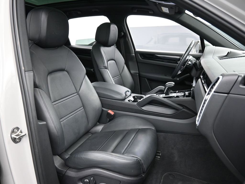 Certified 2023 Porsche Cayenne image 31
