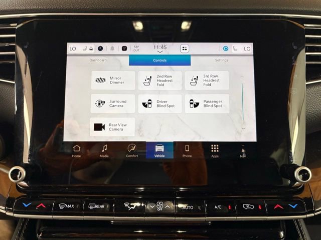 Used 2024 Jeep Wagoneer 4WD w/ Convenience Group I image 18