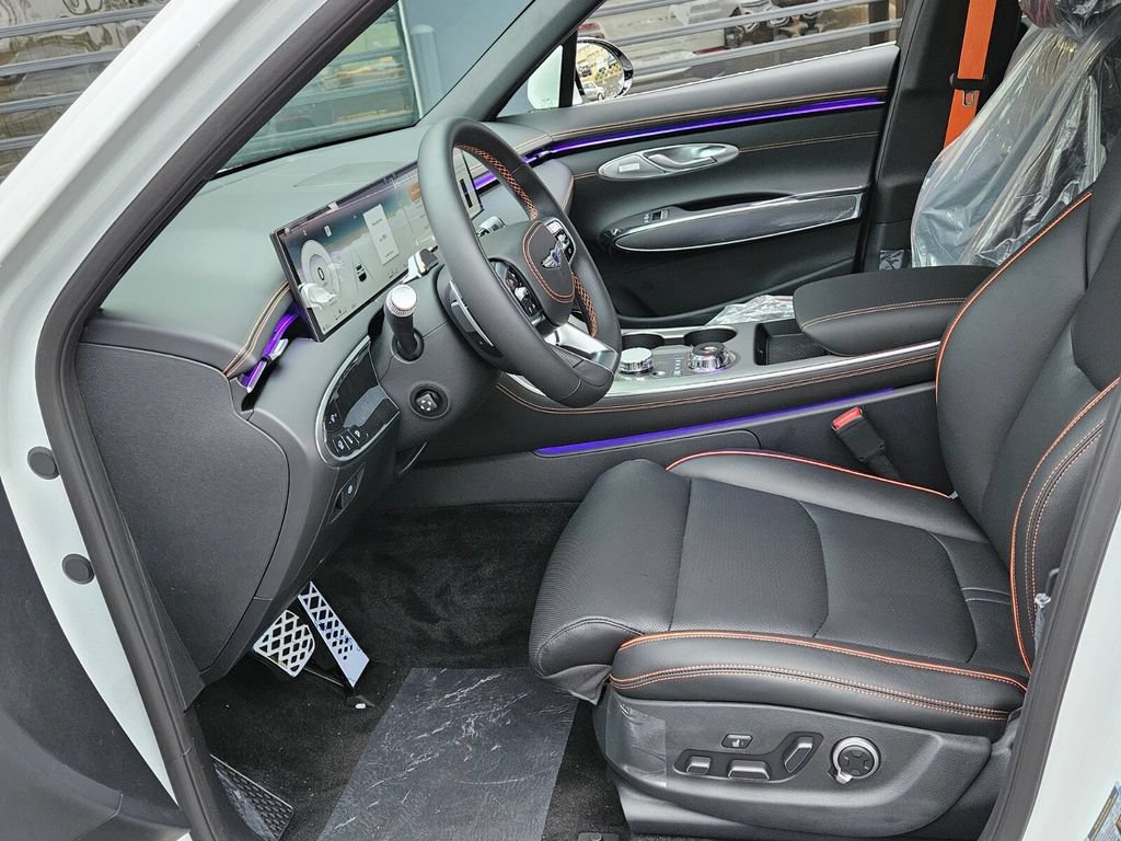 New 2026 Genesis GV70 3.5T Sport Advanced AWD/4WD image 11