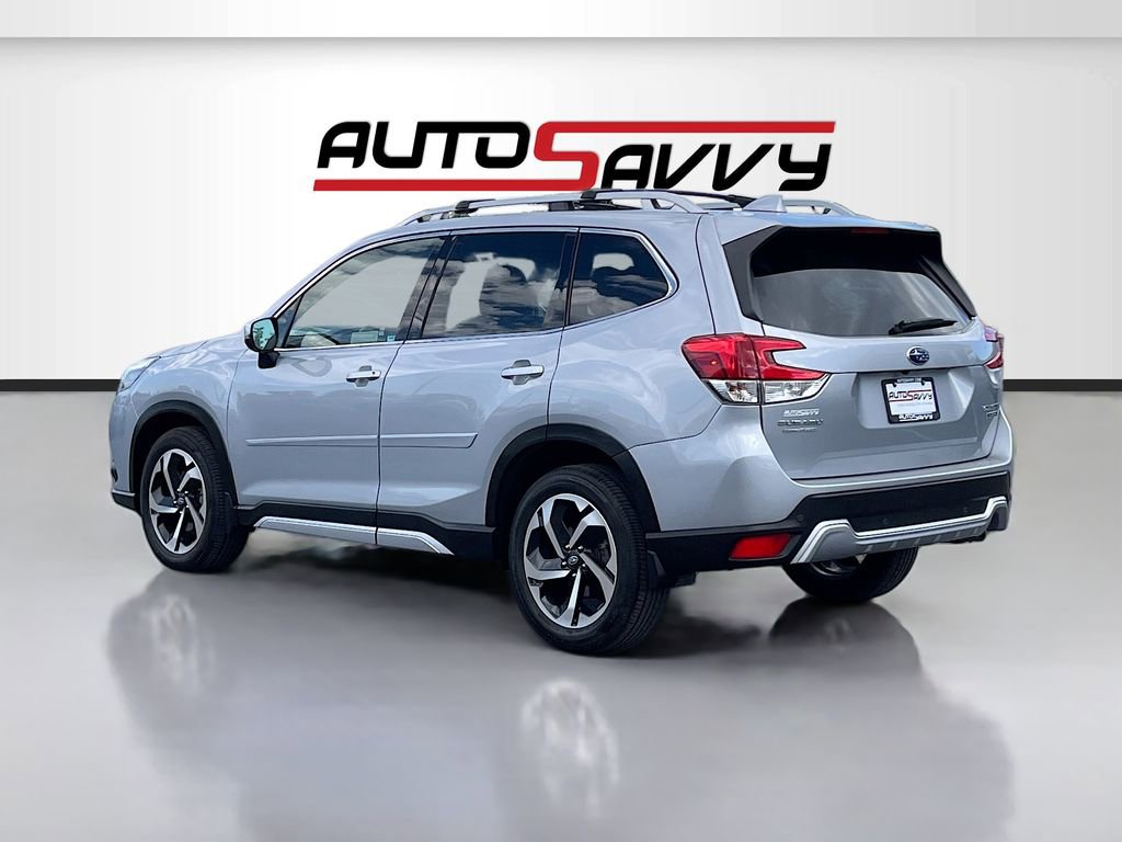 Used 2023 Subaru Forester Touring image 5