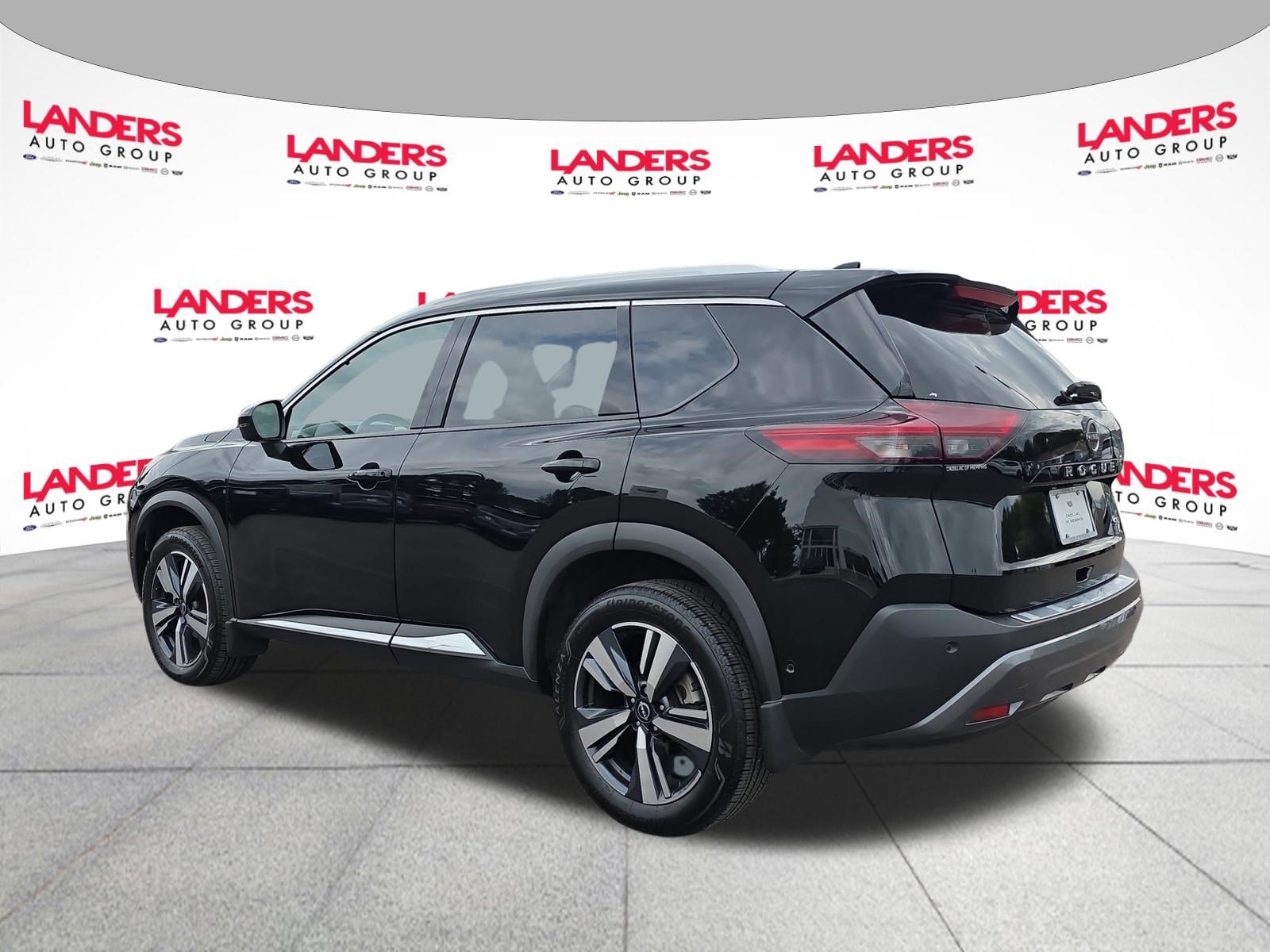 Used 2023 Nissan Rogue SL w/ SL Premium Package FWD image 5