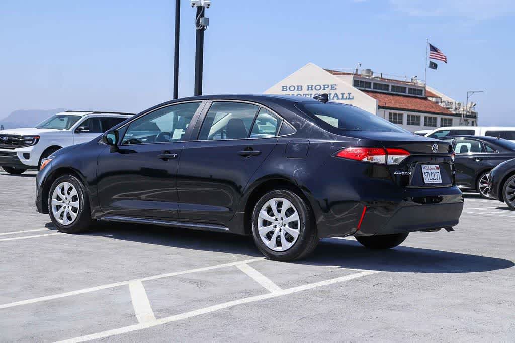 Used 2025 Toyota Corolla LE FWD image 6