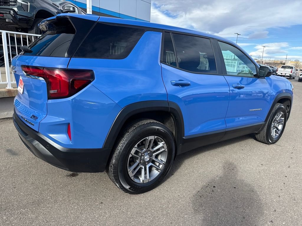 Used 2025 GMC Terrain Elevation image 5