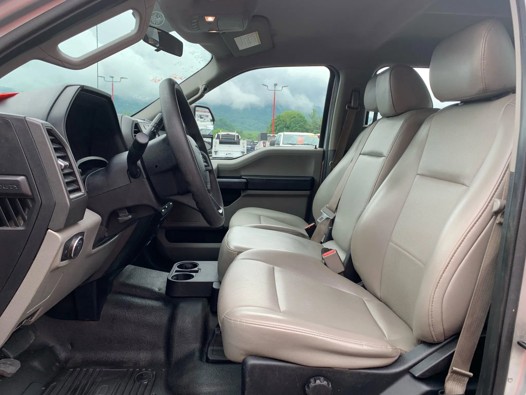 Used 2017 Ford F350 XL AWD/4WD image 9