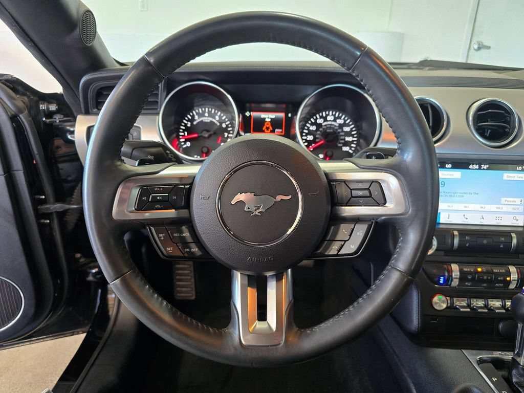 Used 2018 Ford Mustang GT Premium w/ Black Accent Package RWD image 10