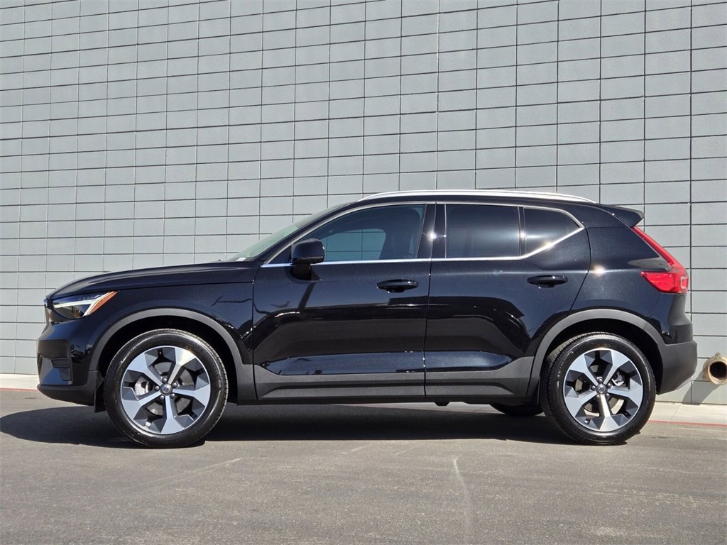 New 2025 Volvo XC40 B5 Core w/ Protection Package Premier image 2