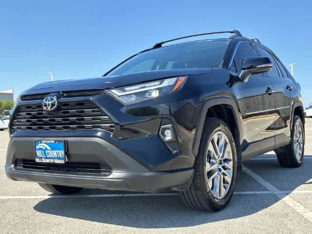 Used 2025 Toyota RAV4 XLE Premium FWD image 11