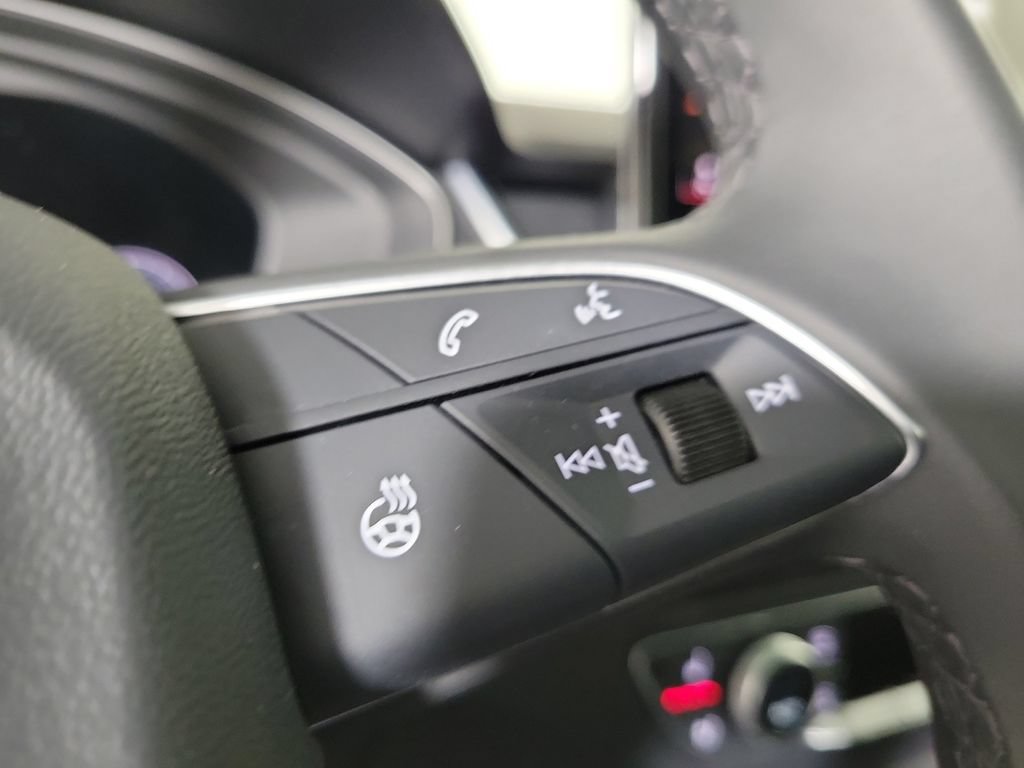 Used 2023 Audi Q5 e Prestige w/ Prestige Package AWD/4WD image 26