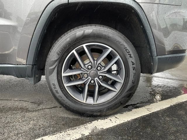 Used 2019 Jeep Grand Cherokee Limited AWD/4WD image 38