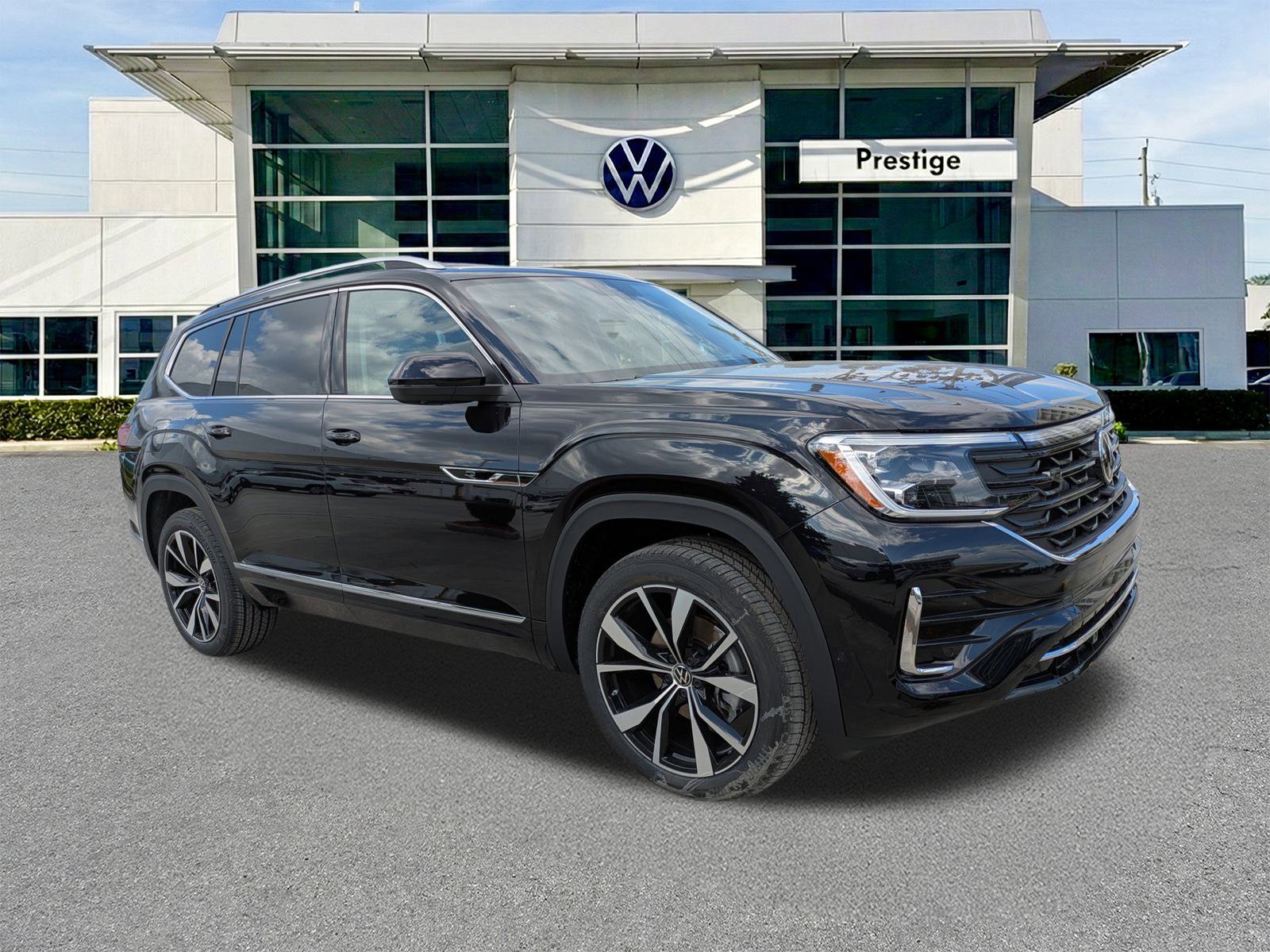 New 2026 Volkswagen Atlas SEL Premium R-Line image 1