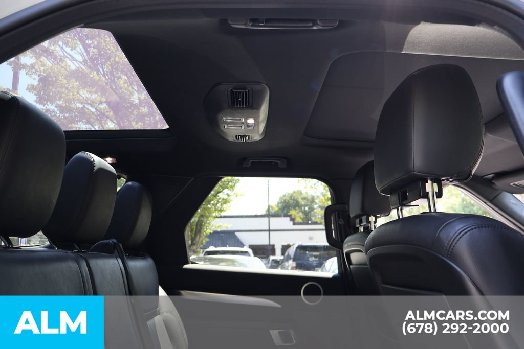 Used 2020 Land Rover Discovery Landmark AWD/4WD image 28
