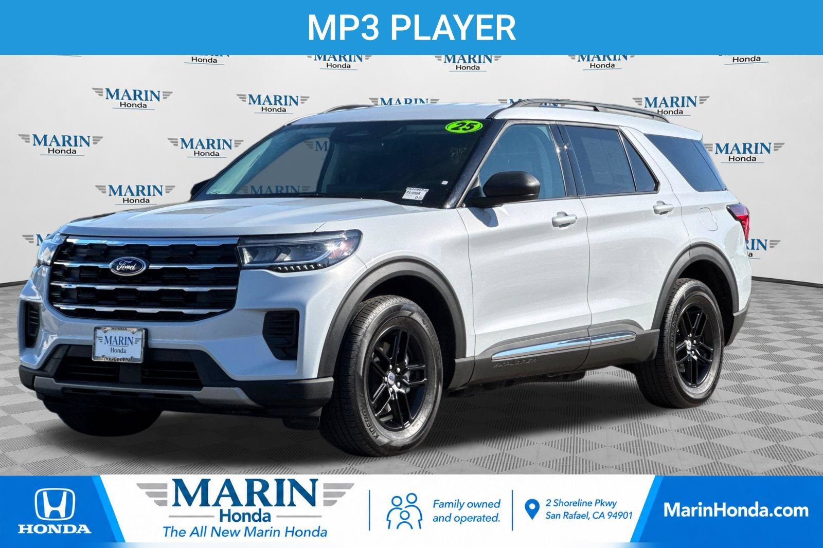 Used 2025 Ford Explorer Active AWD/4WD image 8