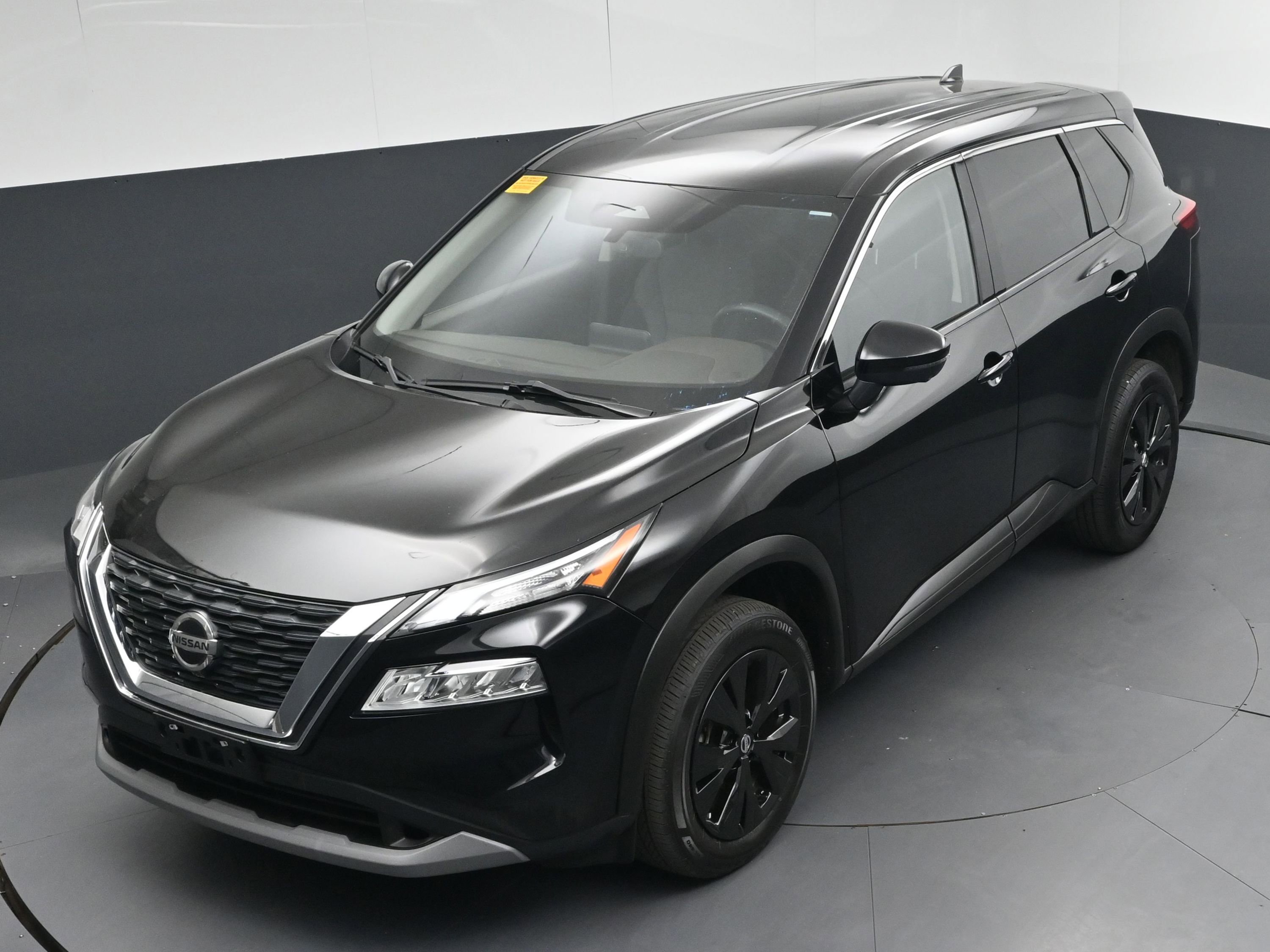 Used 2021 Nissan Rogue SV image 31