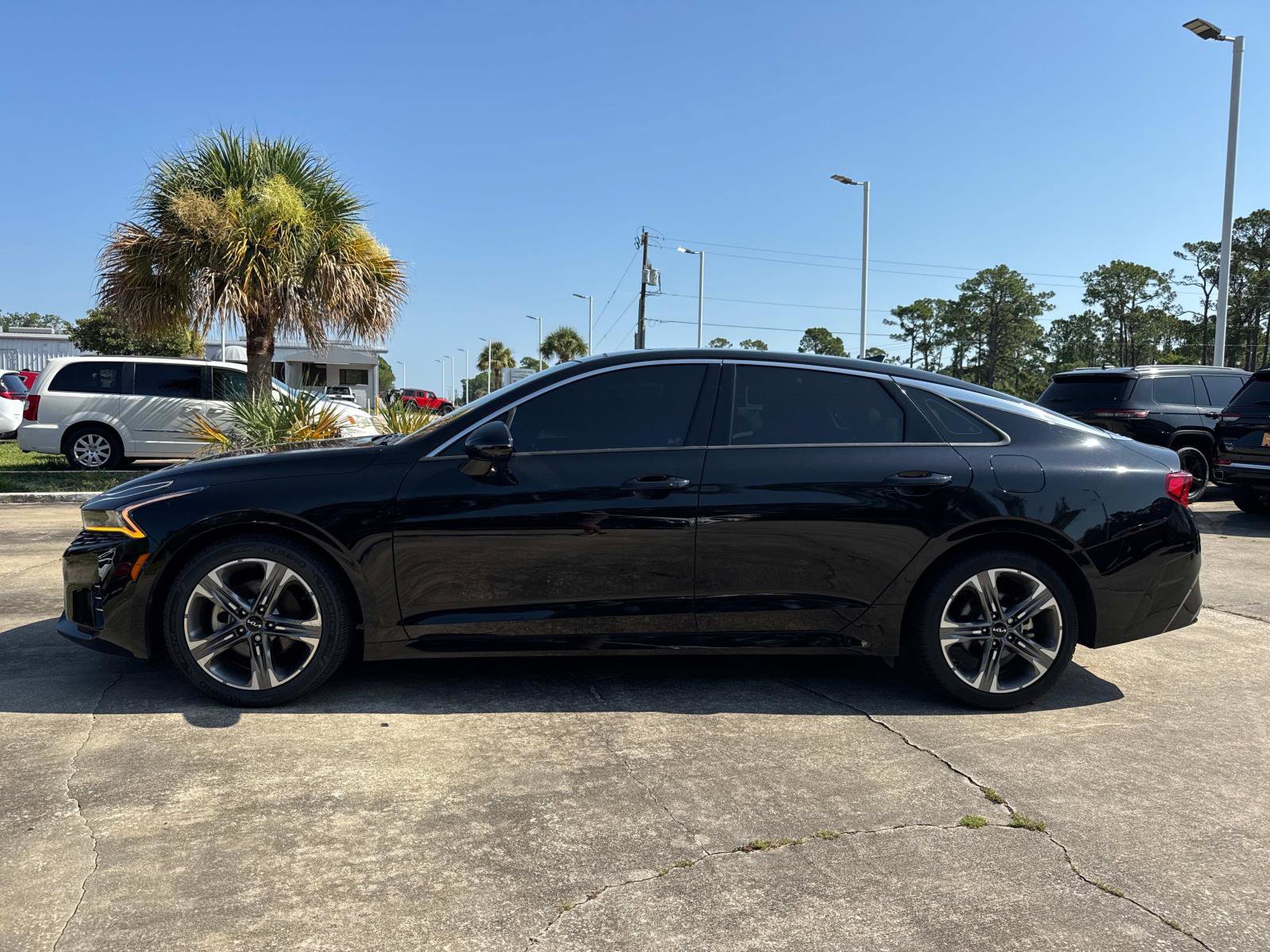 Used 2024 Kia K5 EX w/ EX Premium Package FWD image 6