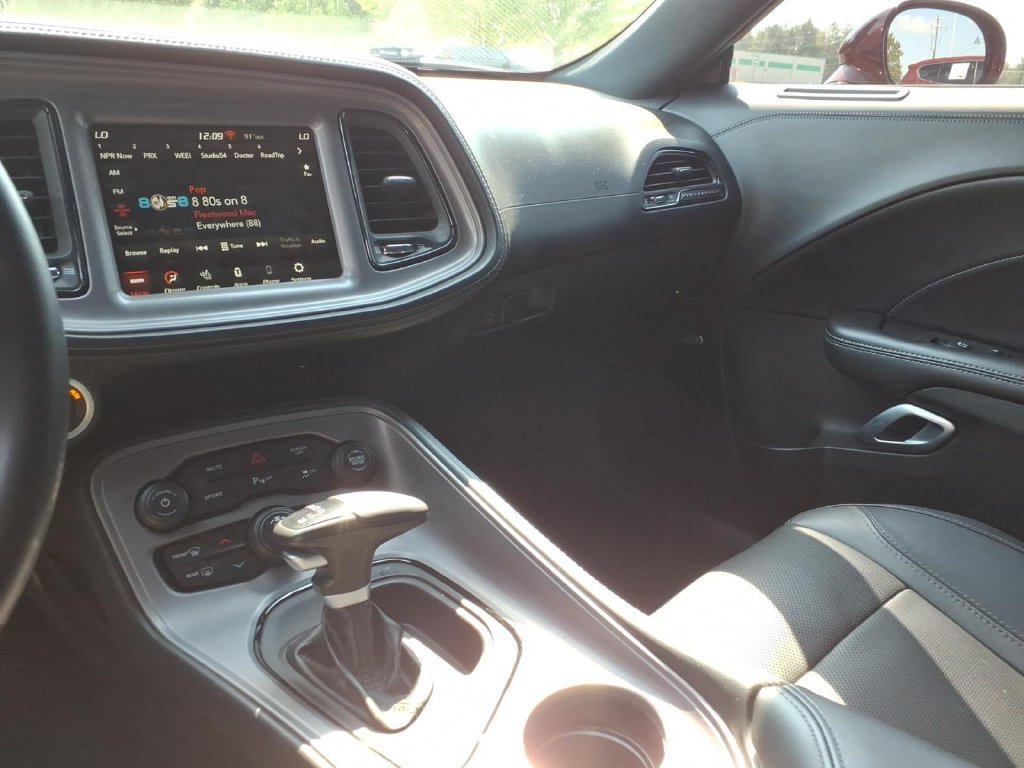 Used 2023 Dodge Challenger SXT w/ Plus Package RWD image 17