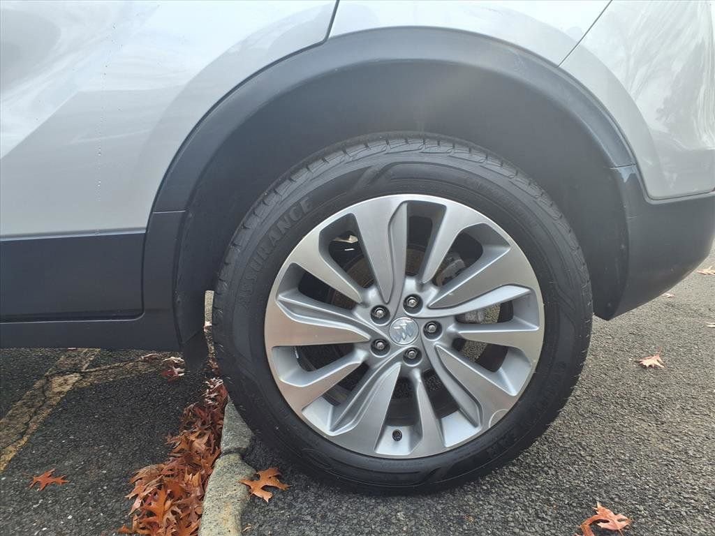 Used 2018 Buick Encore Preferred image 8