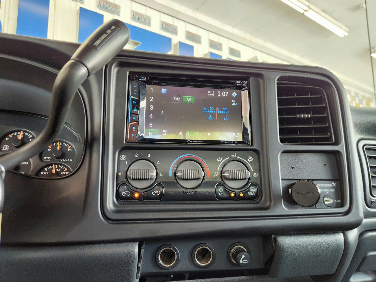 Used 1999 Chevrolet Silverado 2500 LT AWD/4WD image 13