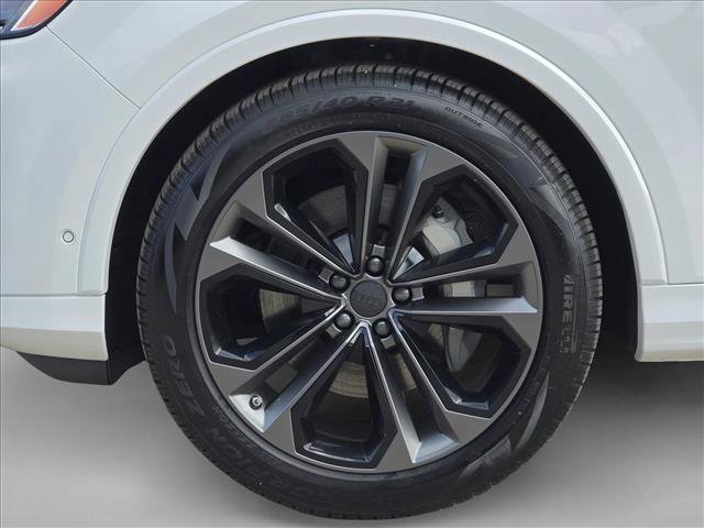 New 2026 Audi Q7 3.0T Premium Plus AWD/4WD image 9