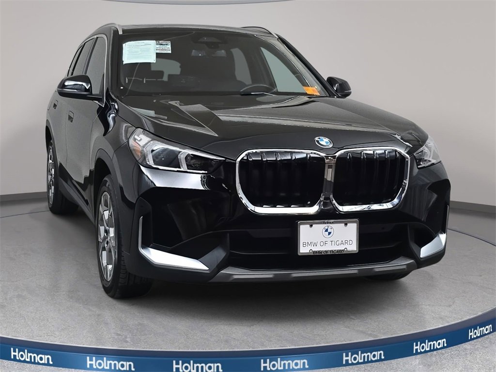 Used 2023 BMW X1 xDrive28i w/ Convenience Package image 3